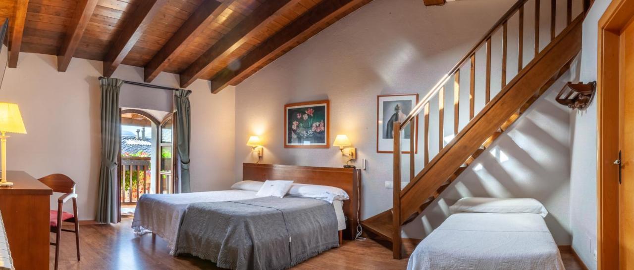 Fonda Merce 3* Llivia