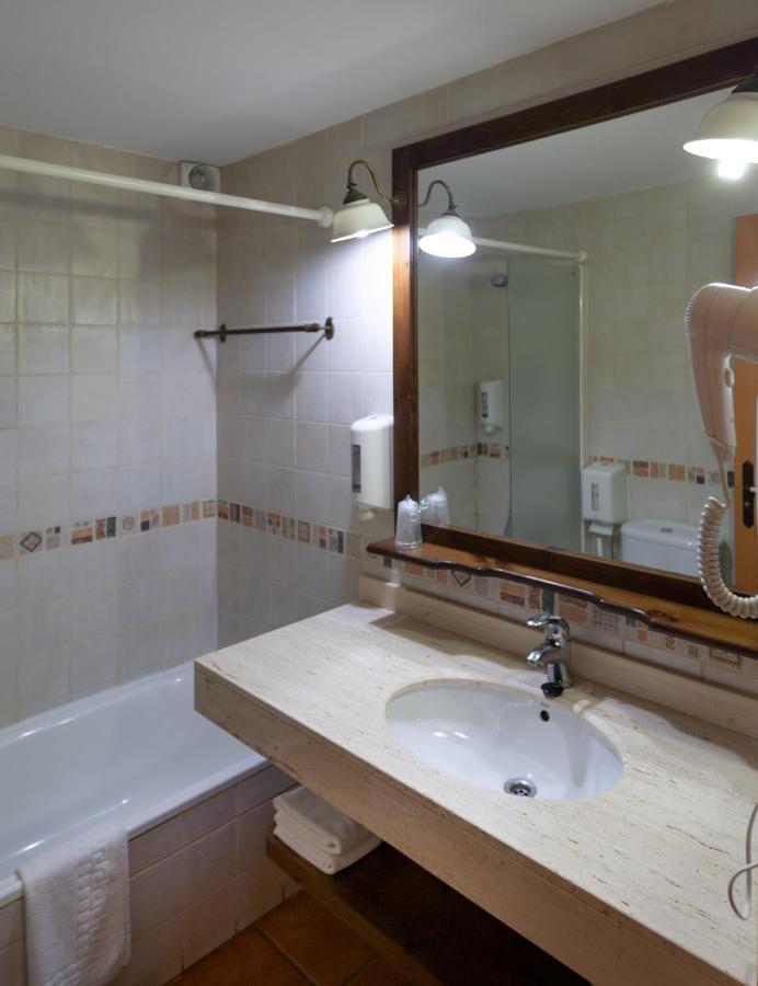 Fonda Merce 3* Llivia